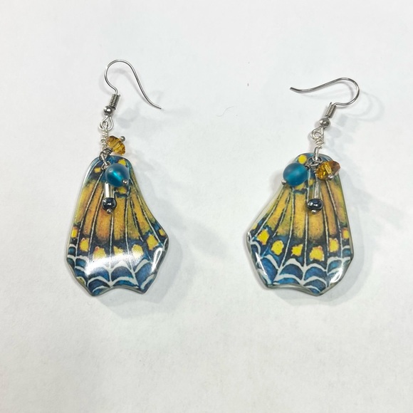 Angel Wing Earrings - Picture 4 of 6